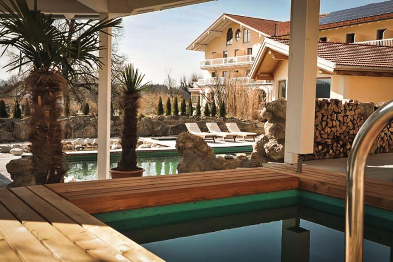 Wellness Natur Resort Gut Edermann Teisendorf Esterno foto